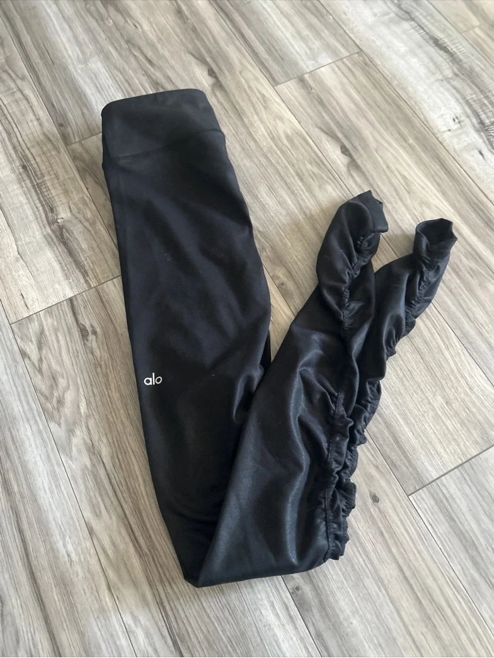 ALO YOGA Idol Ruched Black Shimmer Leggings Size XSmall